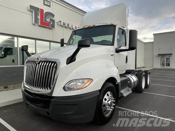 International LT Prime Movers