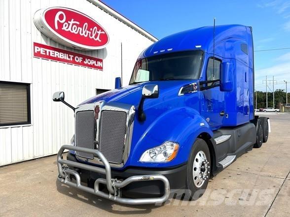 Kenworth T680 Prime Movers