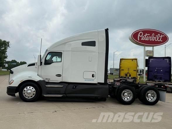 Kenworth T680 Prime Movers