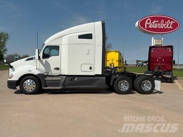 Kenworth T680 Prime Movers