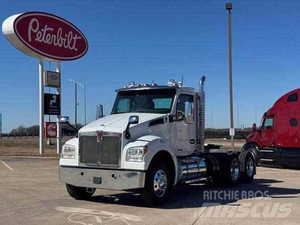 Kenworth T880 Prime Movers
