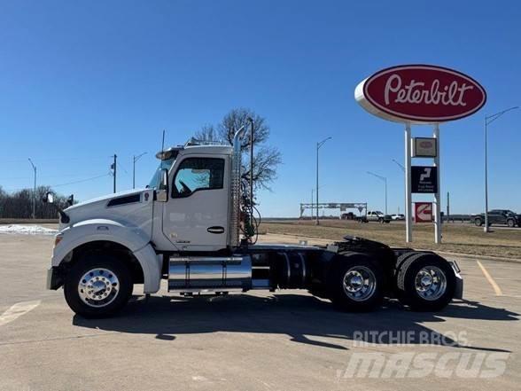 Kenworth T880 Prime Movers