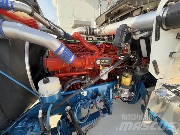 Kenworth W900B Prime Movers