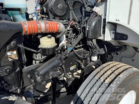 Peterbilt 337 Other