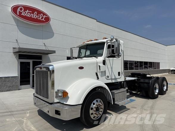 Peterbilt 367 Prime Movers