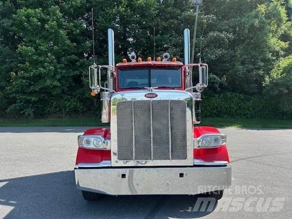 Peterbilt 389 Prime Movers