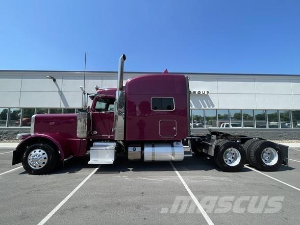 Peterbilt 389 Prime Movers