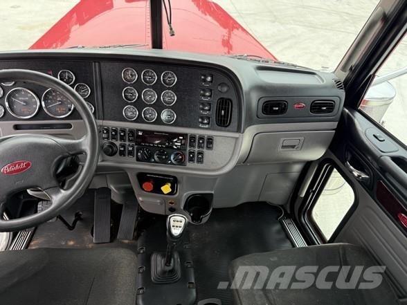 Peterbilt 389 Prime Movers