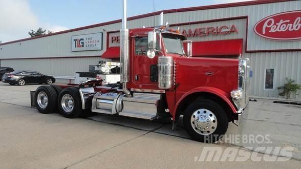 Peterbilt 389 Prime Movers
