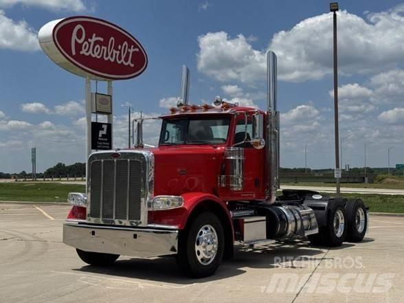 Peterbilt 389 Prime Movers