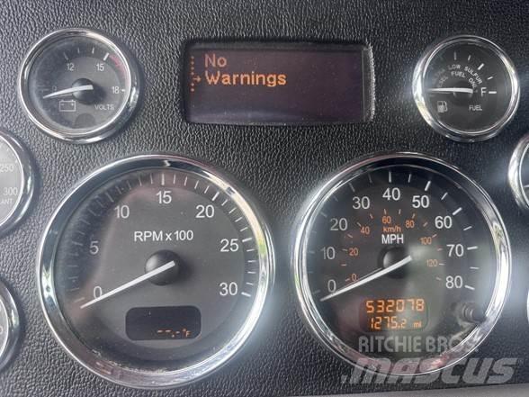 Peterbilt 389 Prime Movers