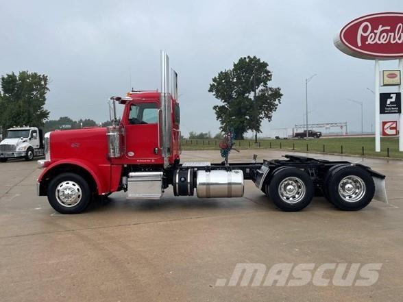 Peterbilt 389 Prime Movers
