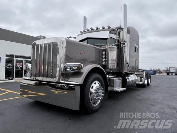 Peterbilt 389 Prime Movers