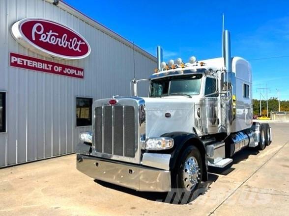 Peterbilt 389 Prime Movers