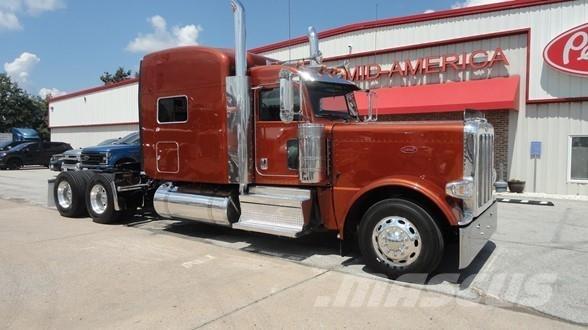 Peterbilt 389 Prime Movers