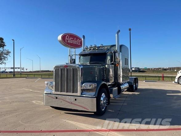 Peterbilt 389 Prime Movers