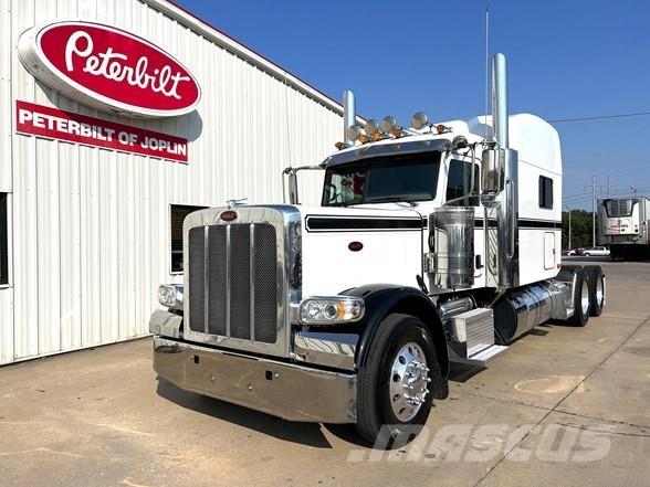Peterbilt 389 Prime Movers