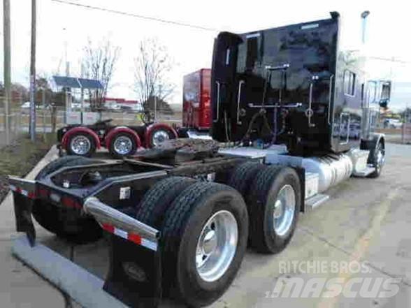 Peterbilt 389 Prime Movers