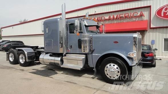 Peterbilt 389 Prime Movers
