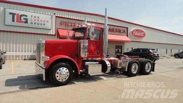 Peterbilt 389 Prime Movers