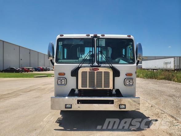 Peterbilt 520 Waste trucks
