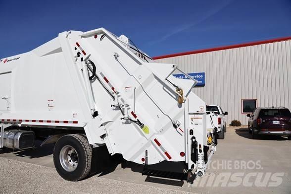 Peterbilt 537 Waste trucks