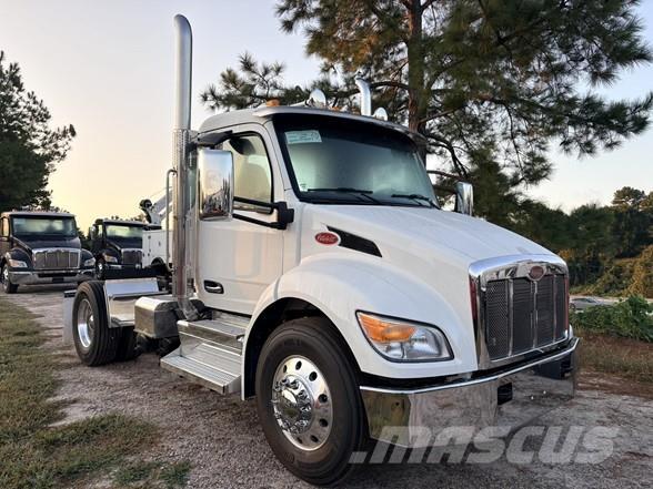 Peterbilt 537 Prime Movers