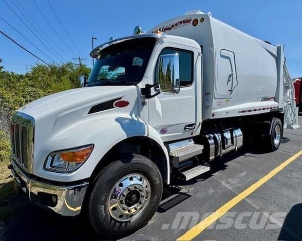 Peterbilt 537 Waste trucks
