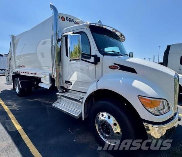 Peterbilt 537 Waste trucks