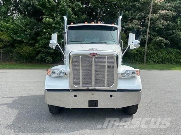 Peterbilt 567 Prime Movers