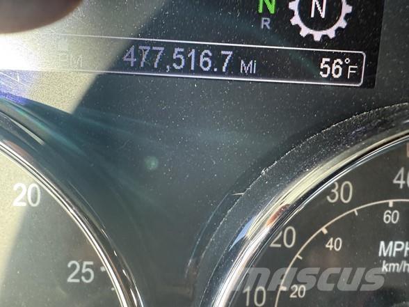 Peterbilt 567 Prime Movers