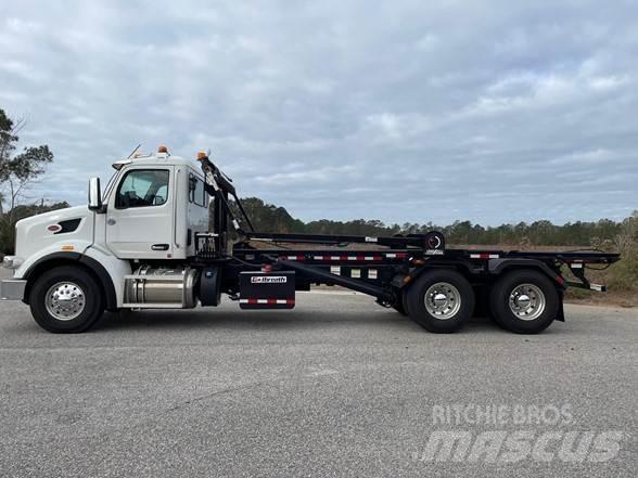 Peterbilt 567 Waste trucks