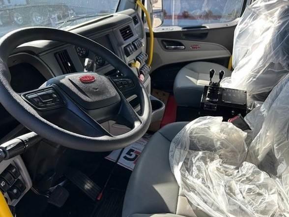 Peterbilt 567 Chassis Cab trucks