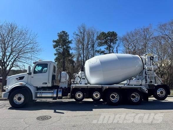 Peterbilt 567 Construction - Others