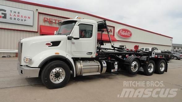 Peterbilt 567 Waste trucks