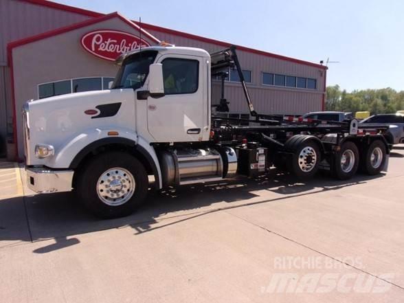 Peterbilt 567 Waste trucks
