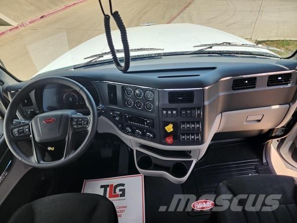Peterbilt 567 Prime Movers