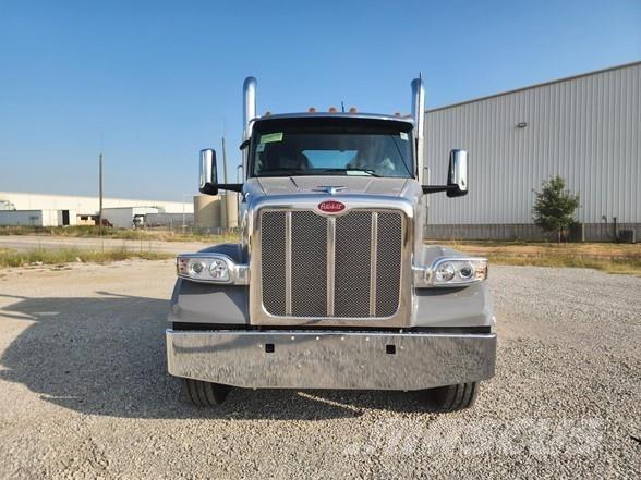 Peterbilt 567 Prime Movers