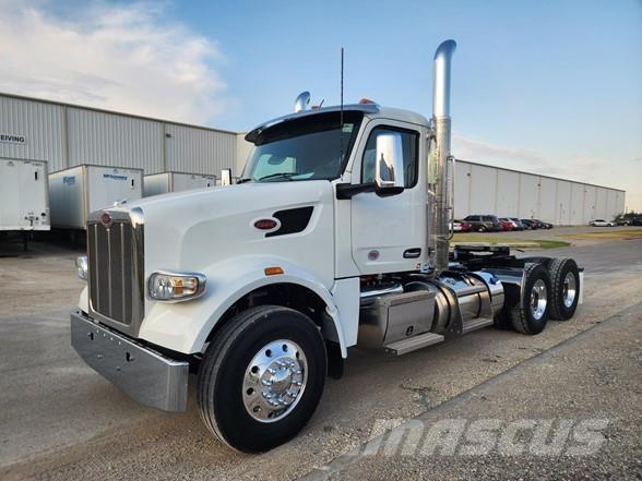 Peterbilt 567 Prime Movers