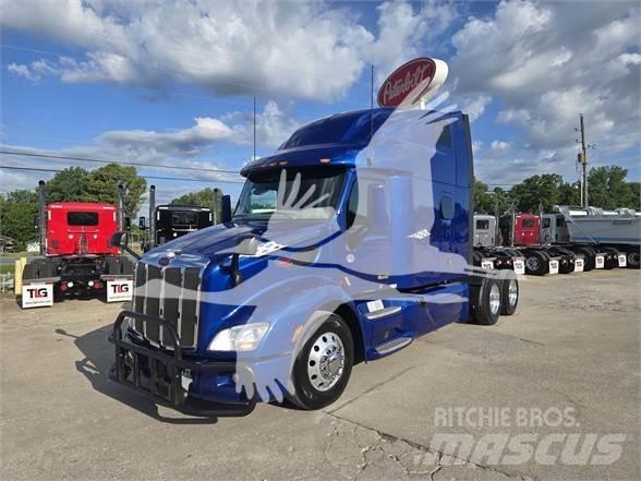 Peterbilt 579 Prime Movers