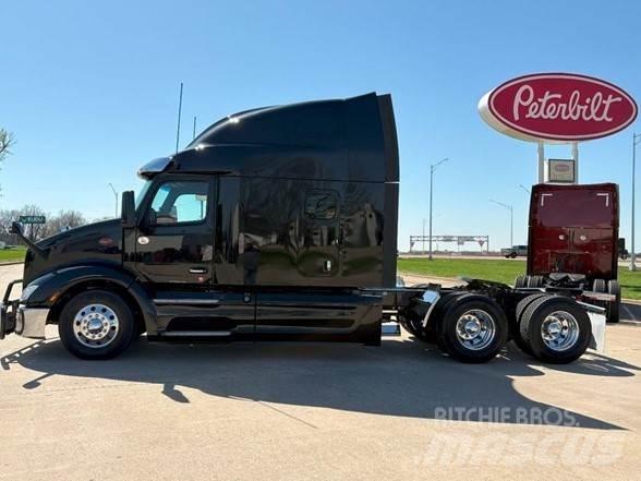 Peterbilt 579 Prime Movers