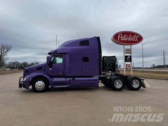 Peterbilt 579 Prime Movers