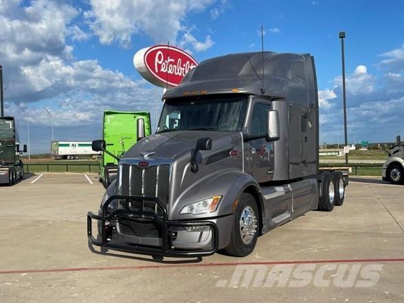 Peterbilt 579 Prime Movers