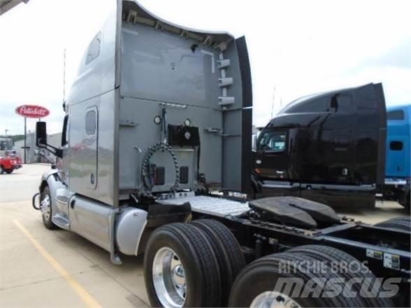 Peterbilt 579 Prime Movers