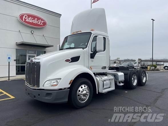 Peterbilt 579 Prime Movers