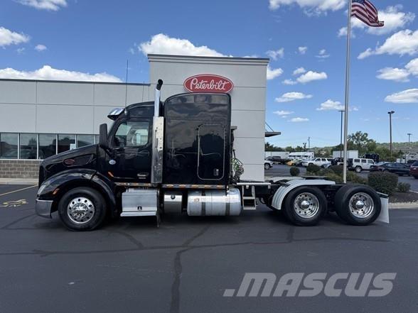 Peterbilt 579 Prime Movers
