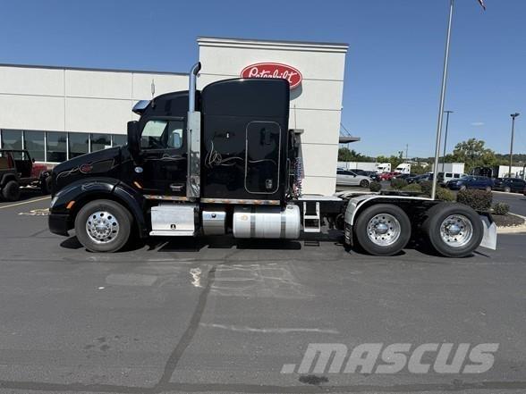 Peterbilt 579 Prime Movers