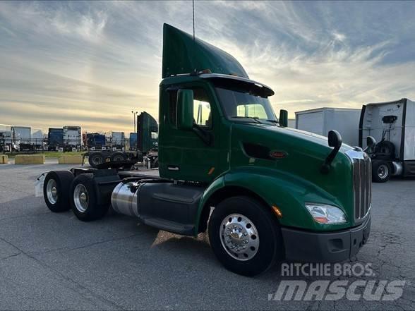 Peterbilt 579 Prime Movers
