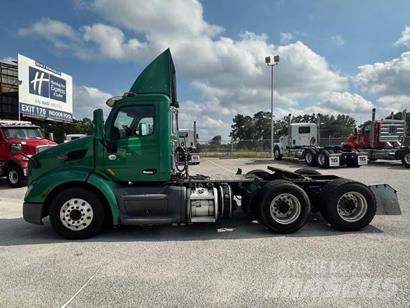 Peterbilt 579 Prime Movers