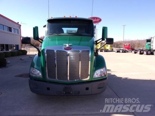 Peterbilt 579 Prime Movers